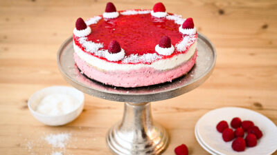 Himbeer-Kokos Torte